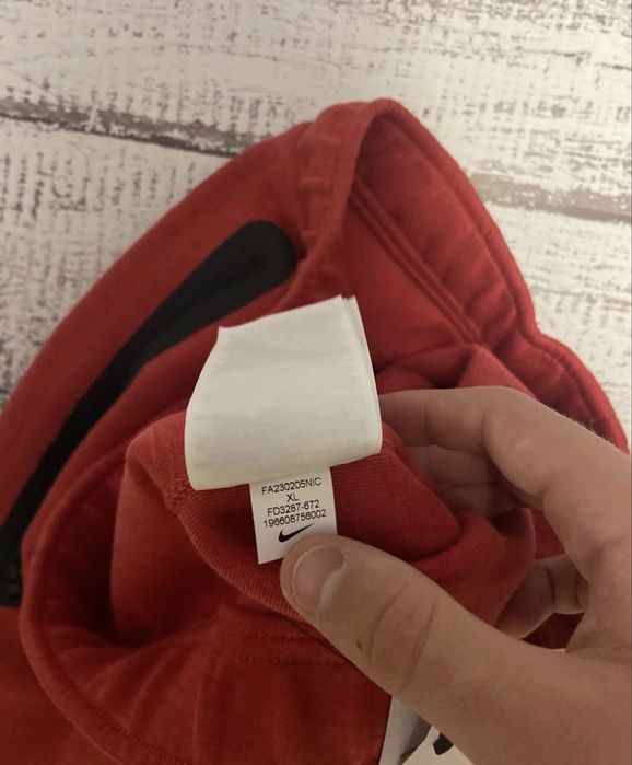Nike Tech Fleece Red Pants