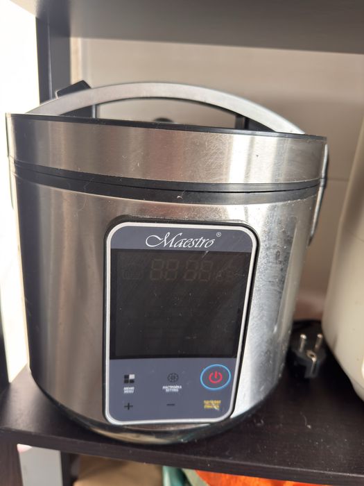 Panela de arroz eletrica com varias funções