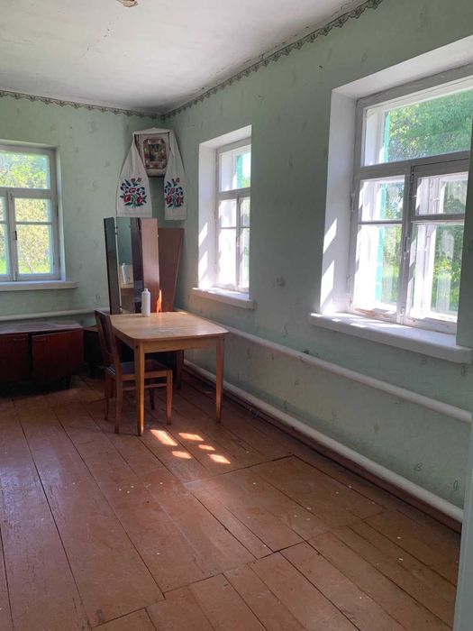 Продаю будинок поблизу "Варшавки" місто Коростень