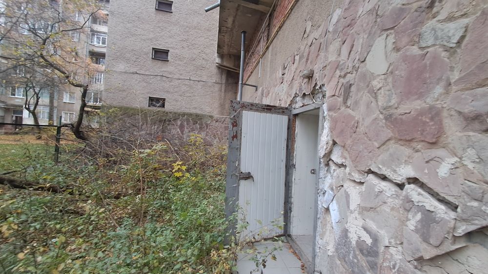 Продаж комерційного приміщення в м-н БАМ _ VV