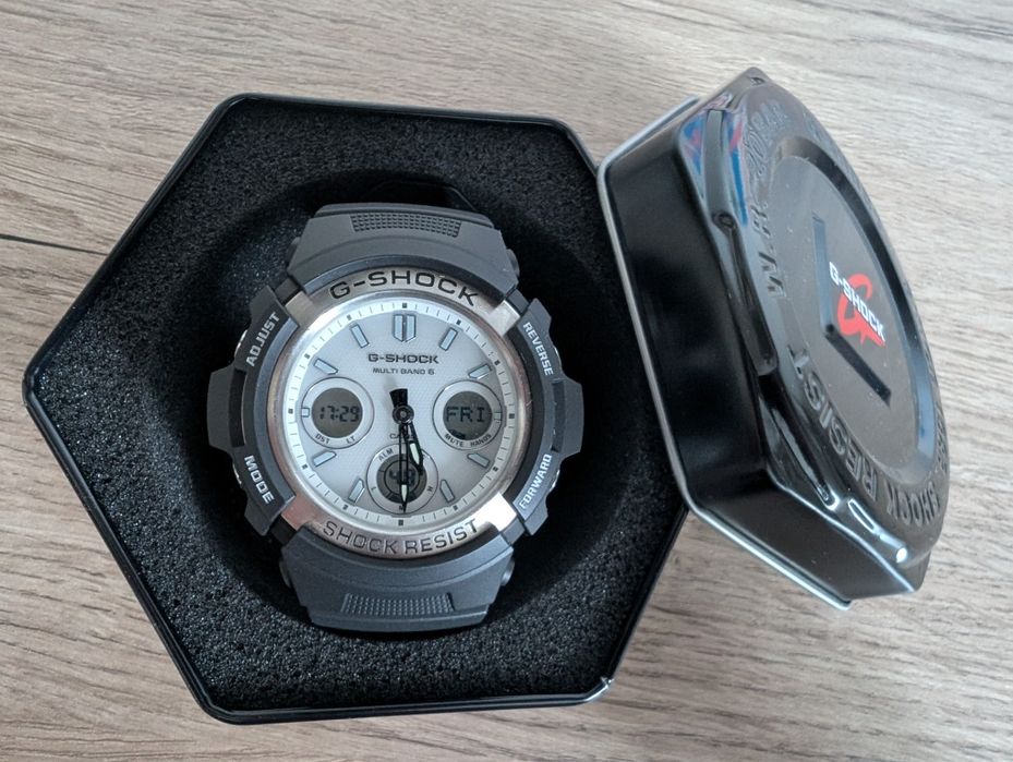 Casio G-SHOCK Classic AWG-M100S-7AER