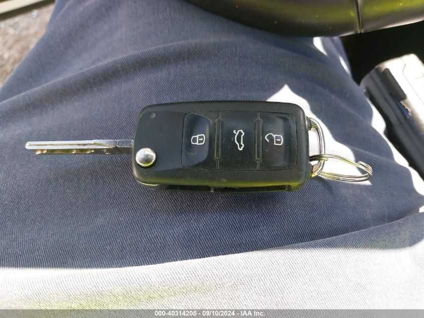 2016 Volkswagen Beetle 1.8 Максимальна Комплектація