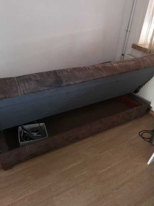 Kanapa, wersalka rozkładana