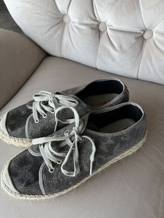 Szare buty wiązane espadryle wiosna słomkowe