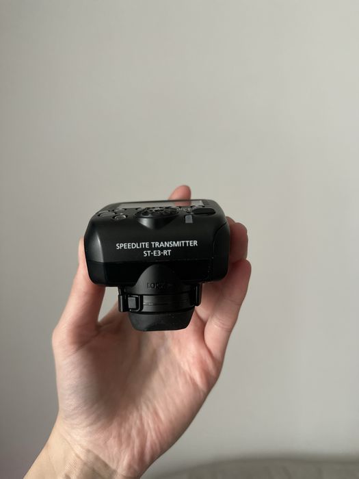 Синхронізатор Speedlite transmitter st-e3-rt