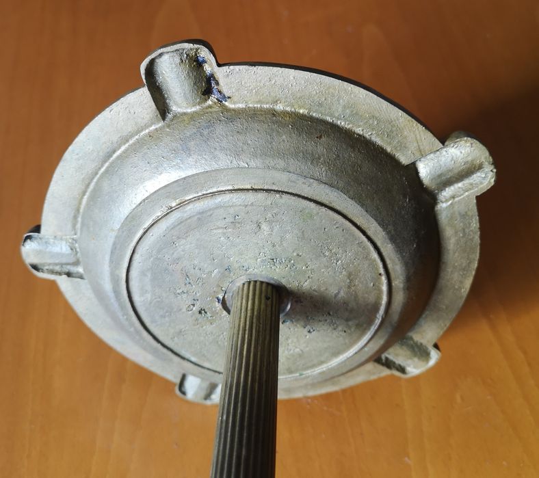 cinzeiro de pé alto antigo de decoração