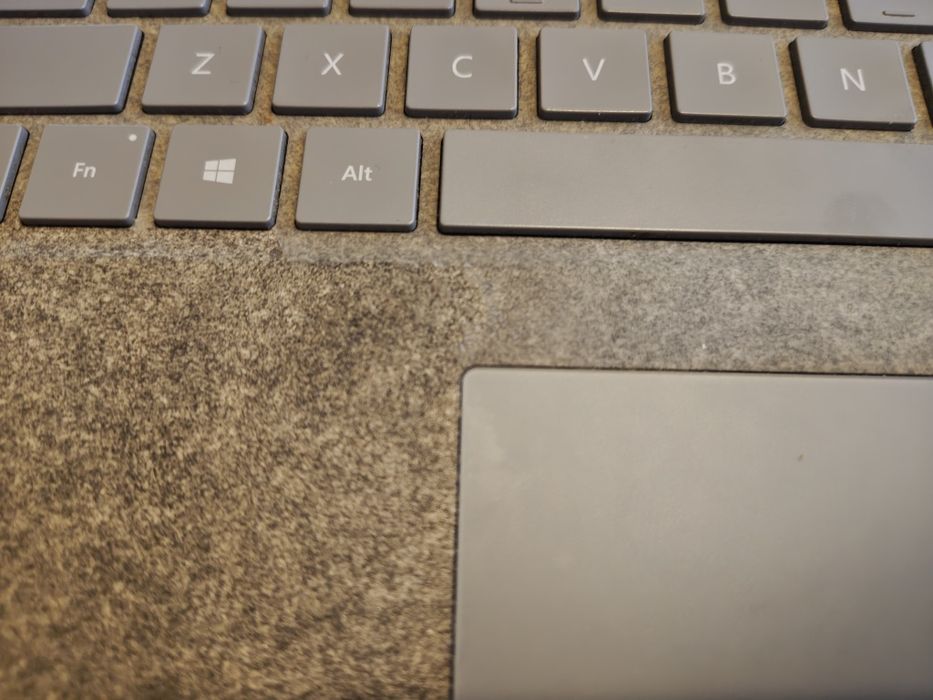 Surface Laptop 1769
