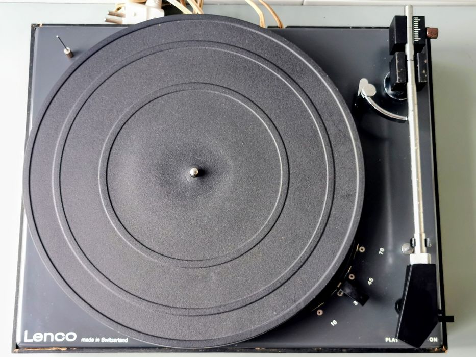 Lenco B52 - Gira discos / prato vinil