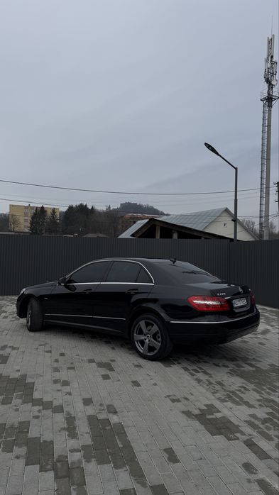Mercedes-Benz E-Class W212