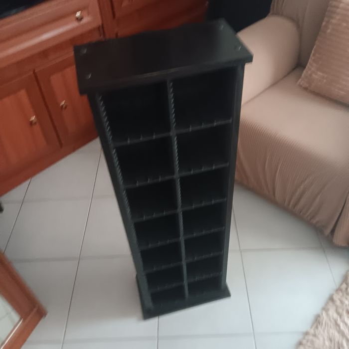 Movel para arrumação de cds e dvs
