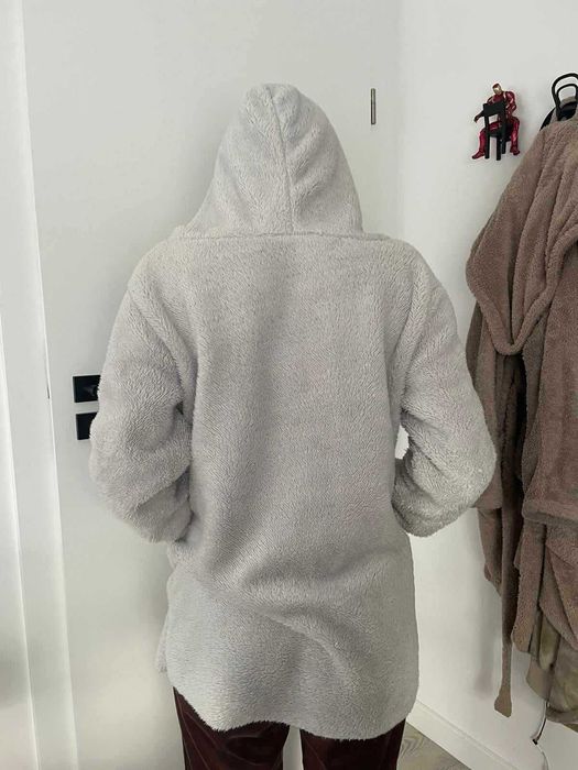 Bluza ocieplana szara pluszowa