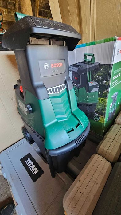 Rozdrabniacz do gałęzi Bosch AXT 25 TC