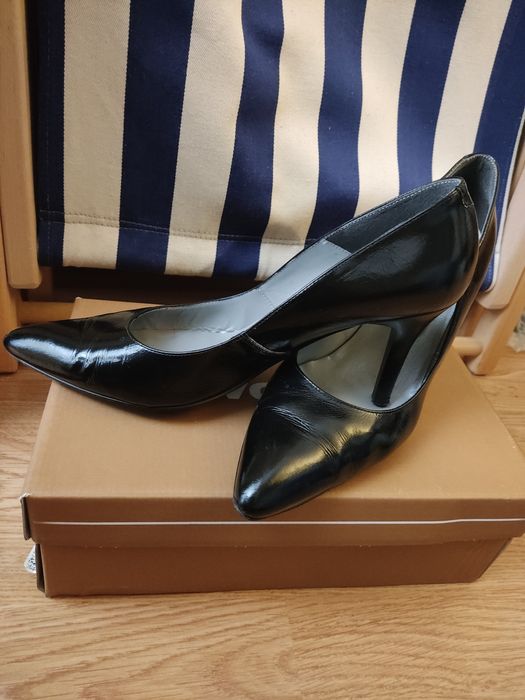 Czarne, skórzane szpilki