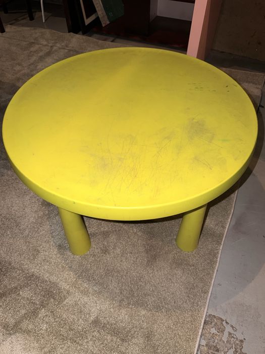 Mesa para crianças brincar