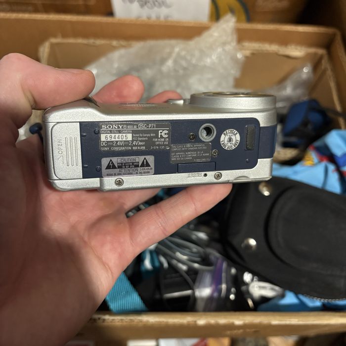 Sony cyber shot dsc p71