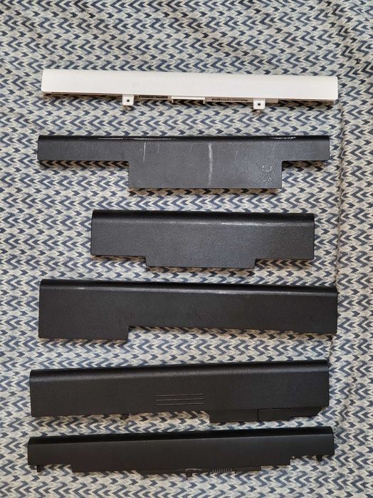 Лот старых ноутбучных батарей под разбор