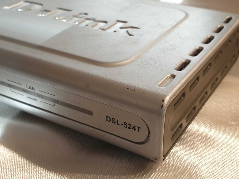 Modem Router ADSL 2+ D-LINK DSL-524T
