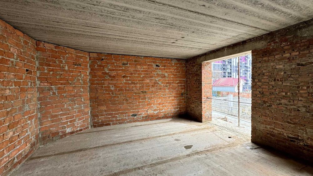 1 кім. квартира з кухнею-студією та виглядом на гори