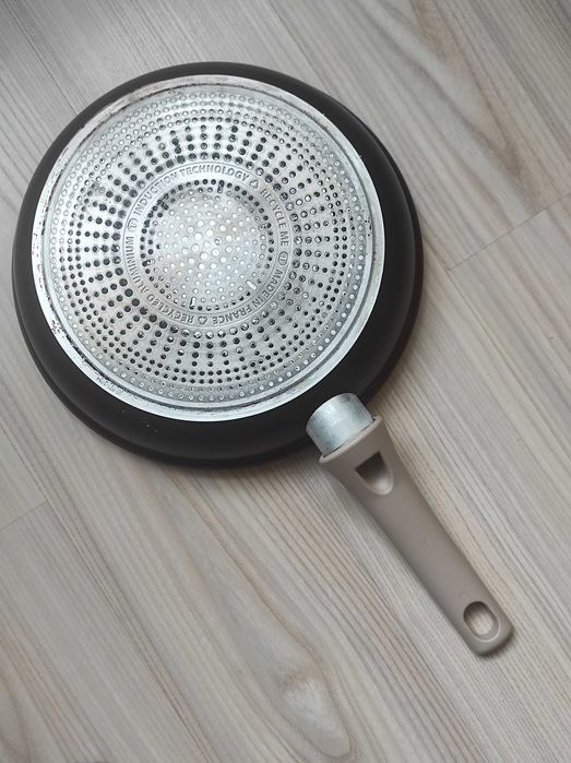 Сковорідка/пательня Tefal Eco Respect 28см.