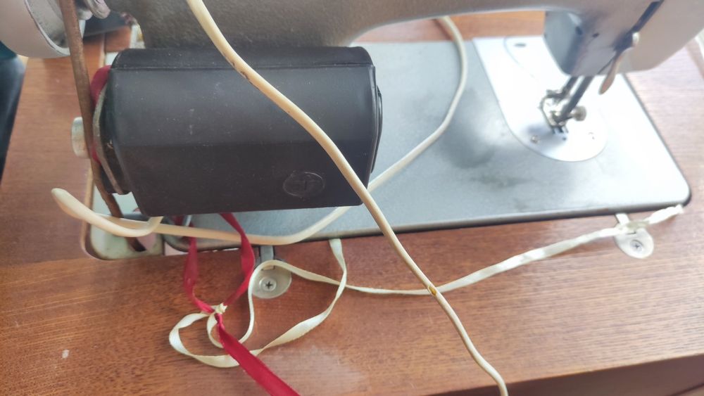 Швейна машина Чайка 142М