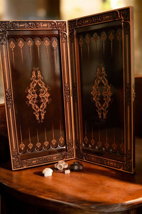 Нарди. Подарунок. Настільні ігри. Нарды. Подарок. Настольные игры.