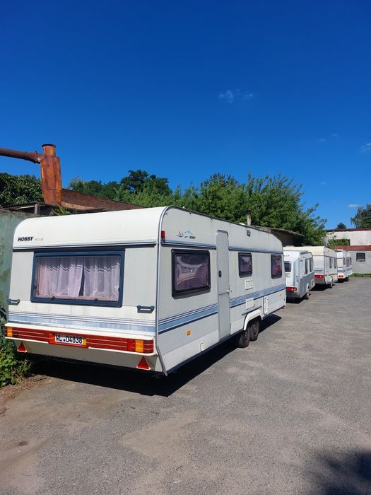 Караван  кемпінги, прицеп дача  будинок на колесах