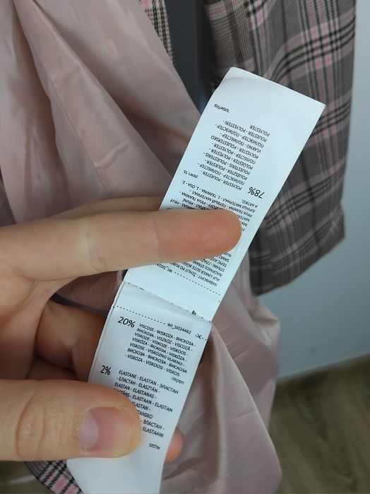 Wiskozowy garnitur w kratę marynarka dwurzędowa spodnie cygaretki kpl