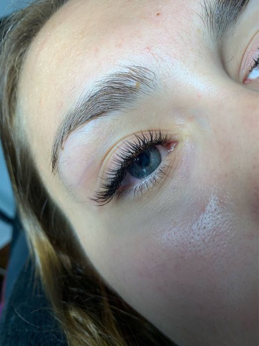 Ресницы Вишневое