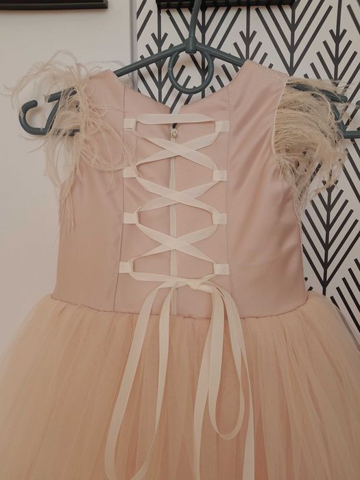 Сукня    на випускний