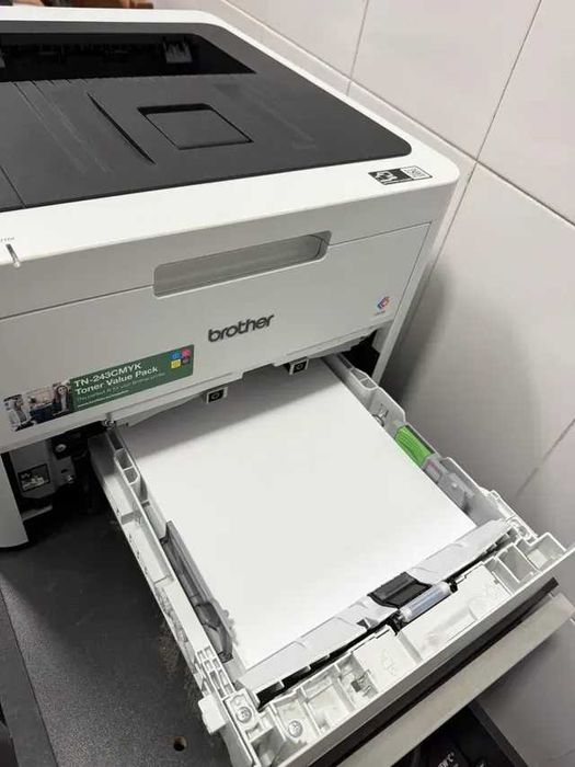 Impressora Brother HL-L3220CW - Impressora LASER LED a CORES