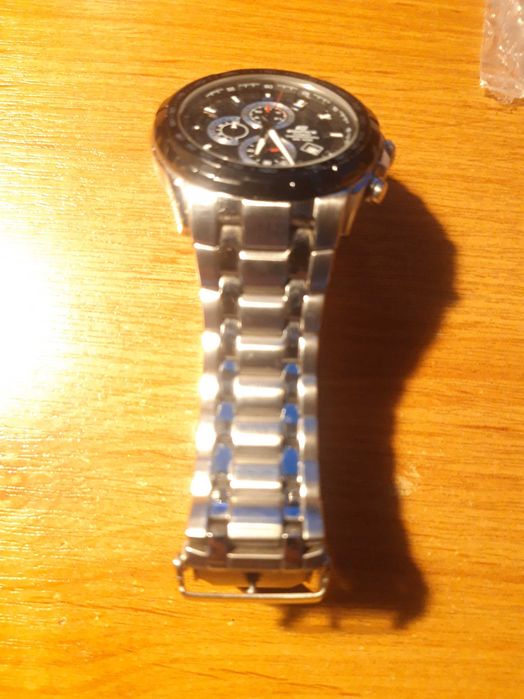 Casio Edifice EF 539 bardzo ładny stan wizualny . 100 % sprawny
