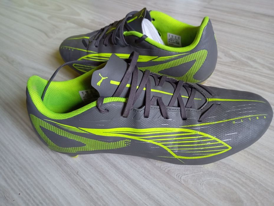 Buty piłkarskie korki Puma Ultra 5 Play FG/AG r.43 piłka nożna