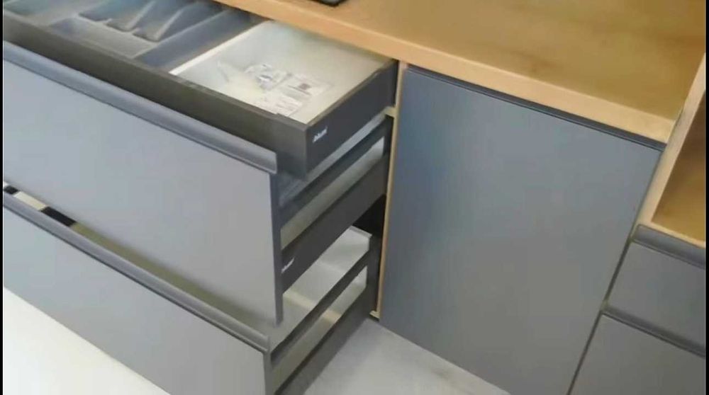 Кухні на замовлення. Меблі на замовлення