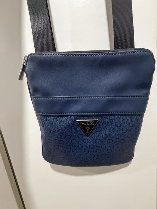 Bolsa guess nova