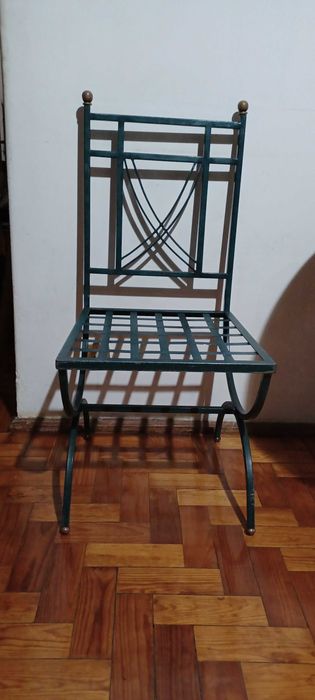 Cadeira em ferro