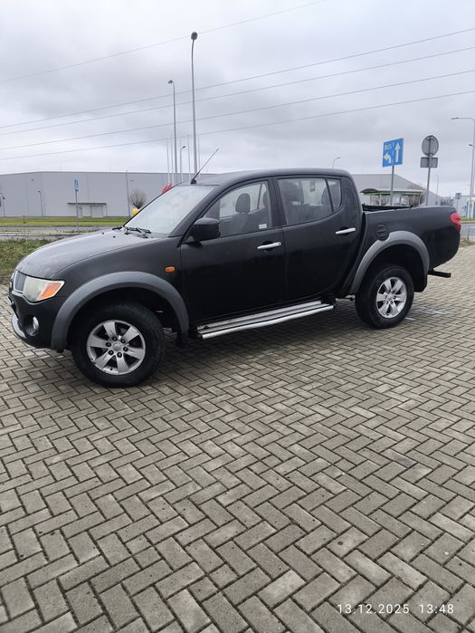 Mitsubishi l200, дабл кабіна, кунг 2.5 дизель, механіка, 150тис км  !!