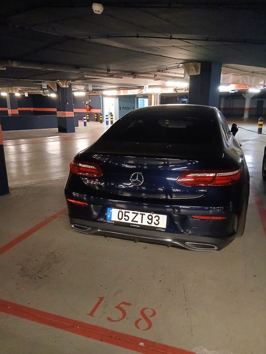 Mercedes 220e coupe