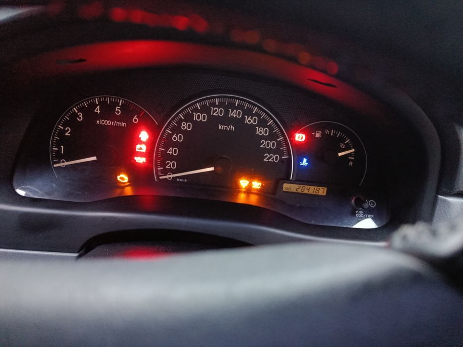 Toyota Avensis Verso 2003 р