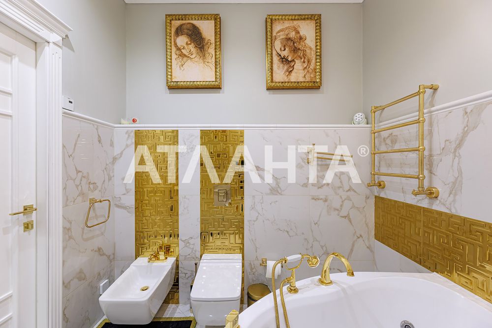 Продаж елегантної дворівневої квартири у Львові, пр.Чорновола