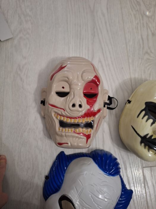 Maski hallowen nowe 3 szt