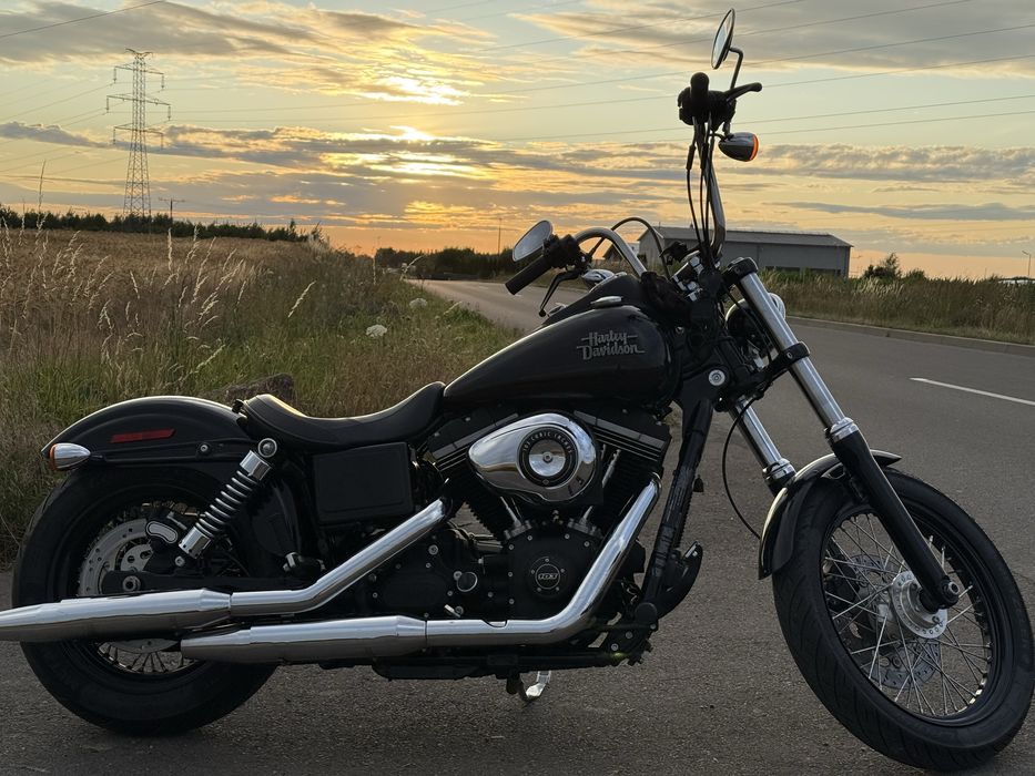 Harley davidson dyna street bob