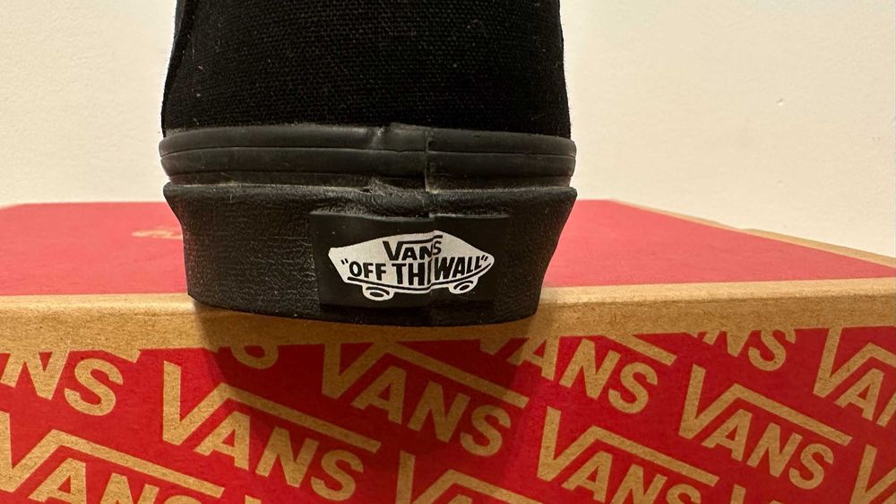 Nowe Vans Sneakersy Sk8-Hi - cena do negocjacji!