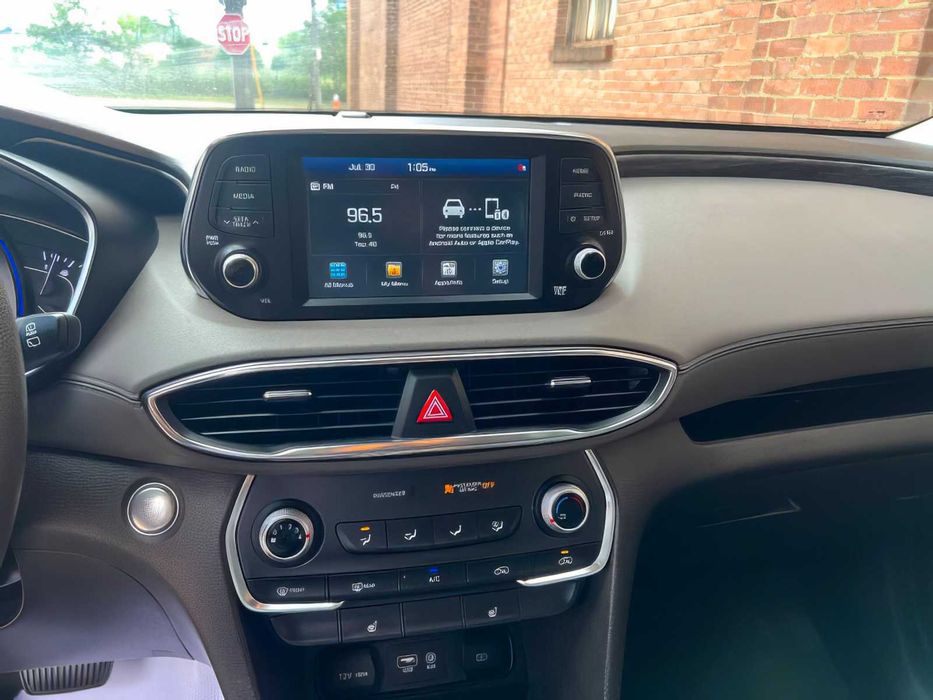 Hyundai Santa Fe SEL      2020