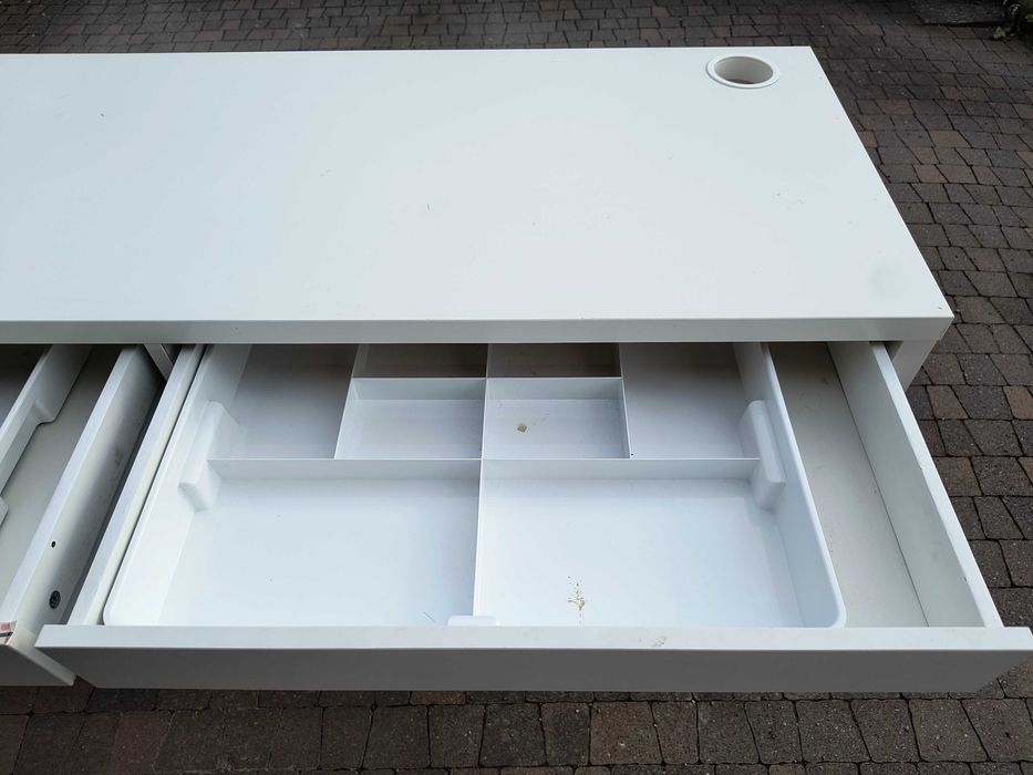 biurko MICKE - ikea białe 142x50x75 używane