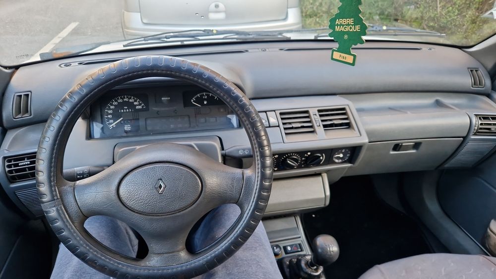 Renault clio mk1 1.9d