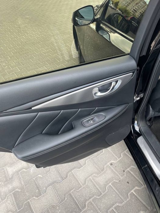 Infiniti Q50 2013. 3.7 газ-бен., повний приід