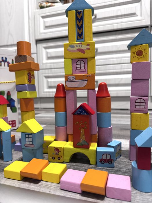 Деревʼяний конструктор