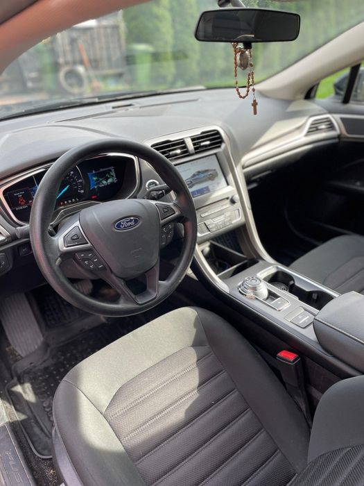 Ford Fusion hybrid MK5 mondeo hybryda
