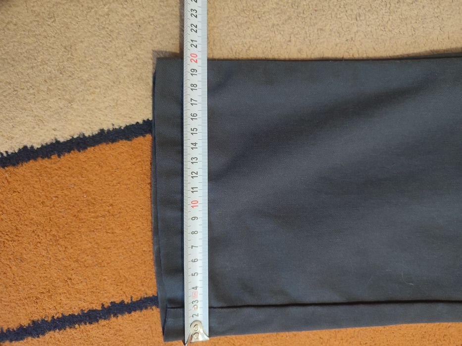 Робочі штани австрійської компанії Ötscher, що спеціалізується на робо