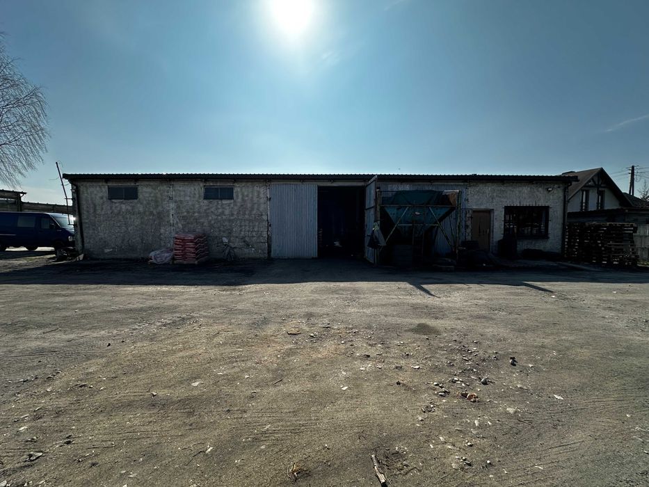 Wynajmę hale , magazyny oraz plac.